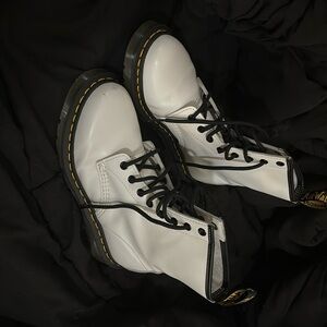 White \ black trim docs